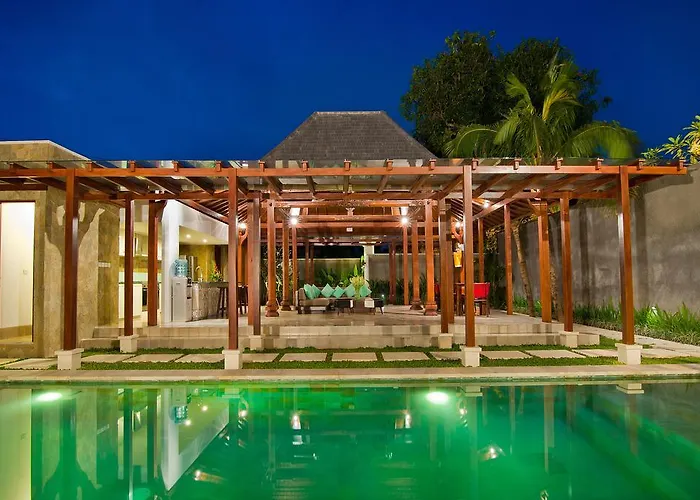 Villa Amalia Walk To Legian (Bali)